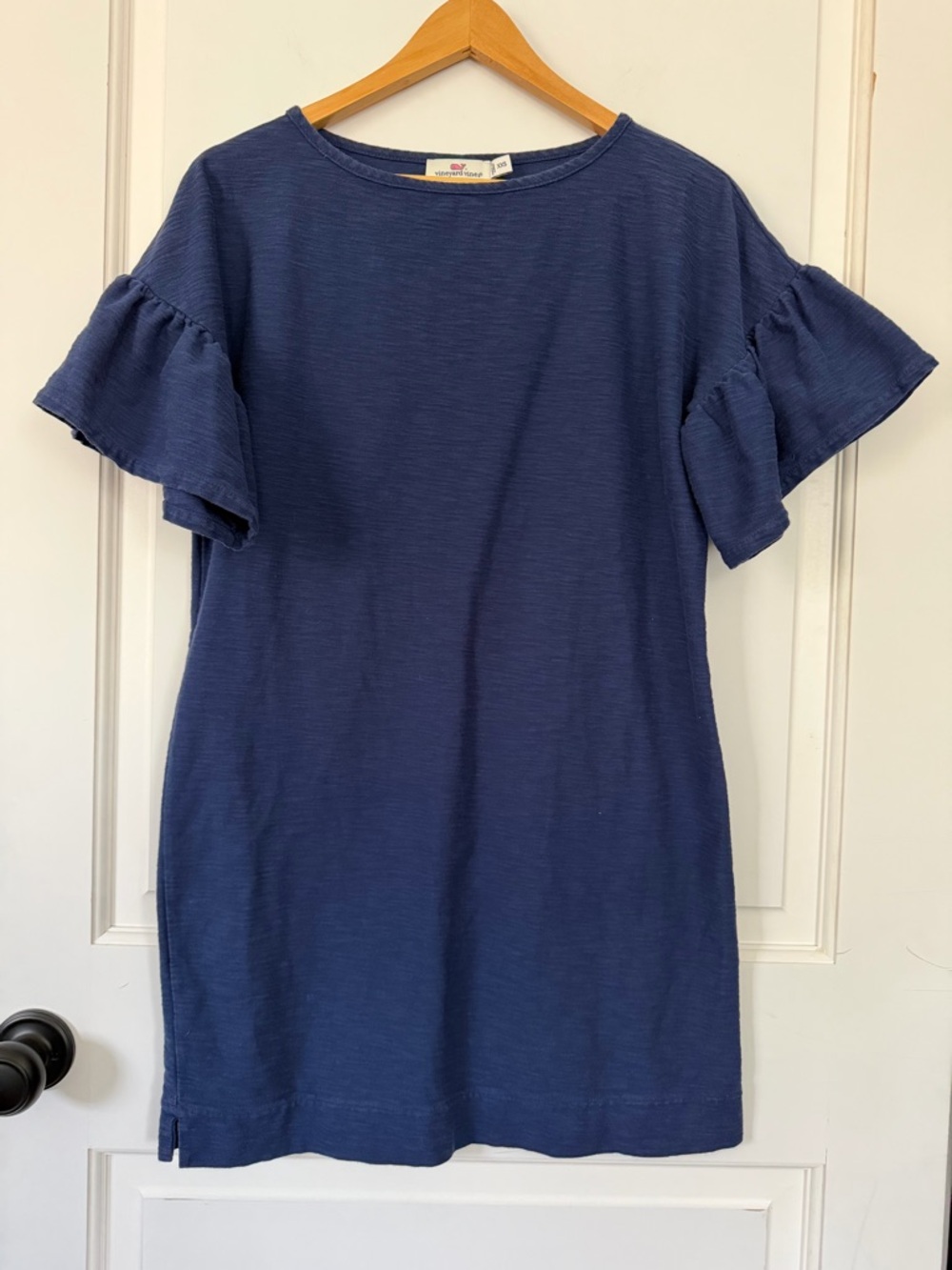 Vineyard Vines ruffle sleeve mini shift dress. Navy blue size XXS oversized